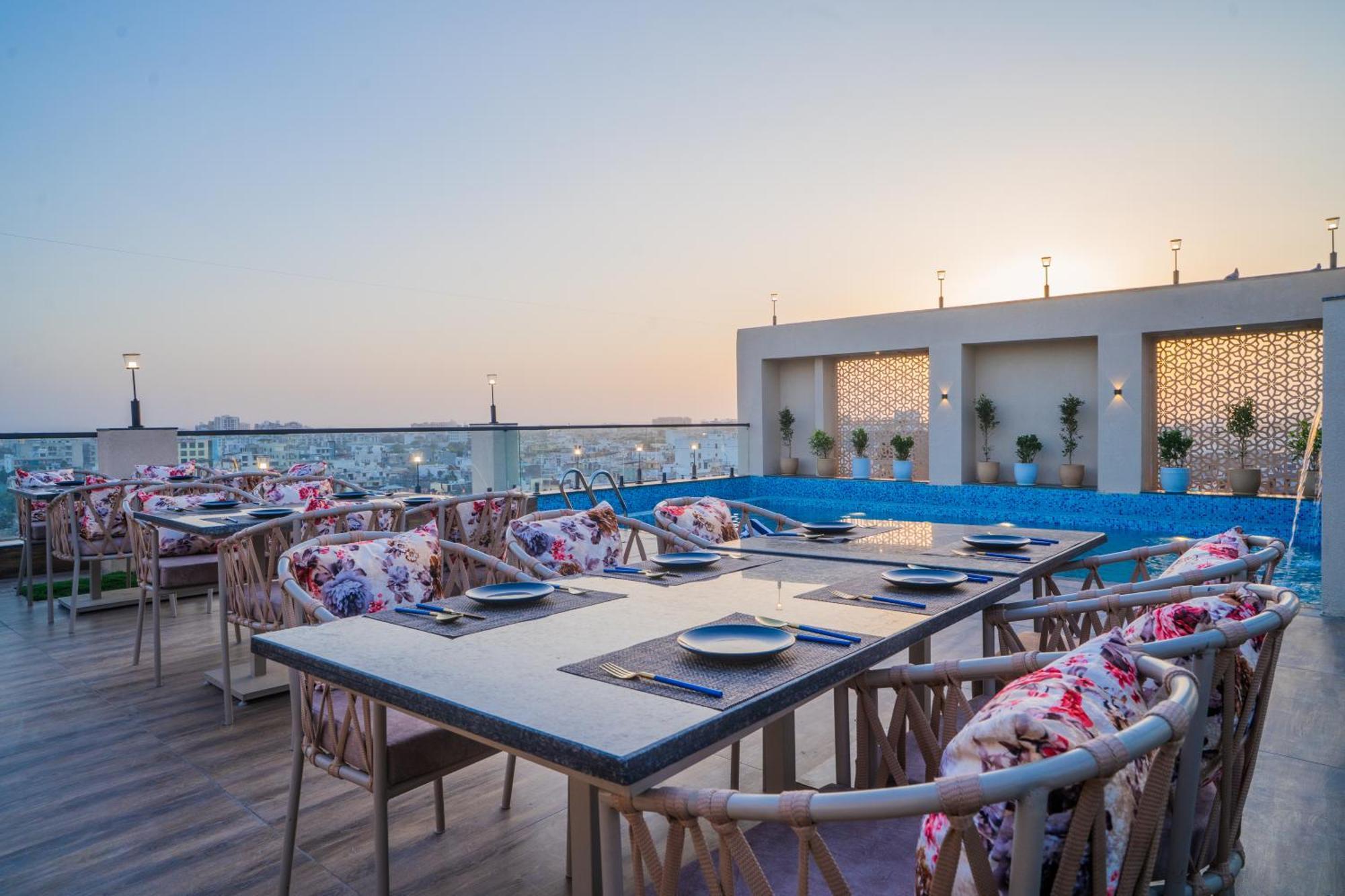Royal Prime - A City Center Boutique Hotel In Jaipur Exterior photo