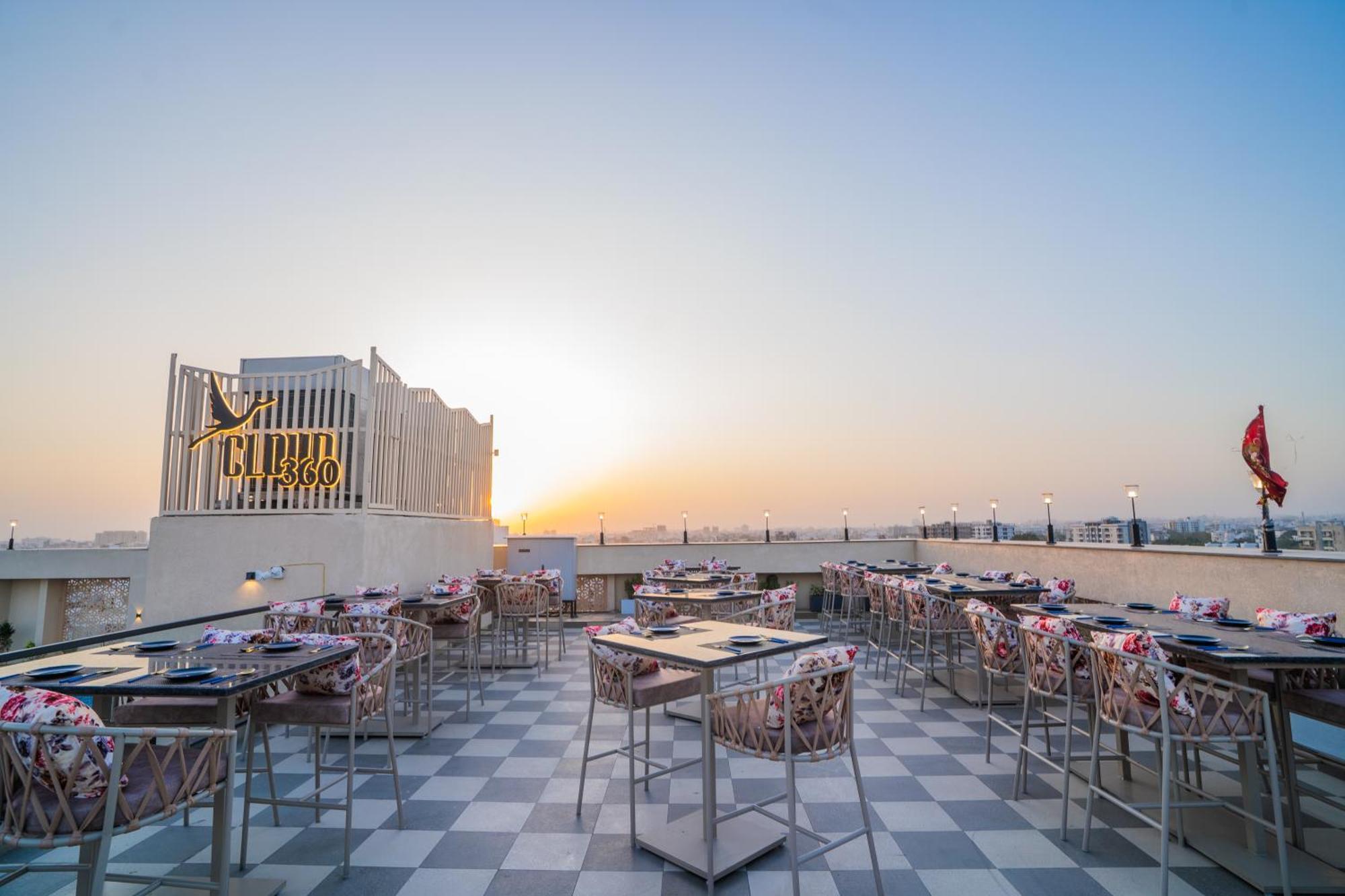 Royal Prime - A City Center Boutique Hotel In Jaipur Exterior photo